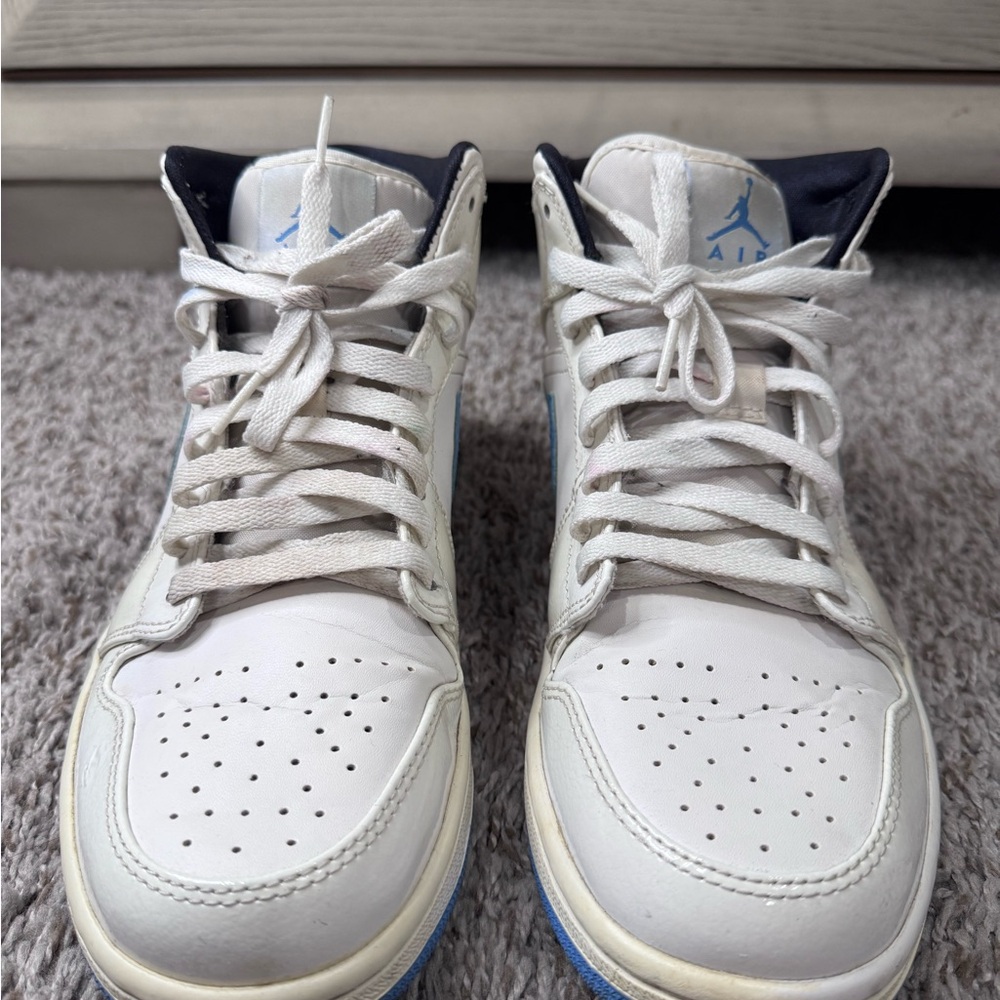 Air Jordan 1 Mid “ Colombia “